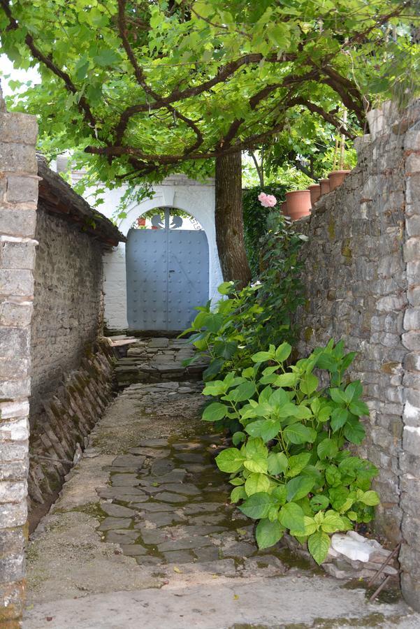 Guesthouse Mele Gjirokaster Exterior photo